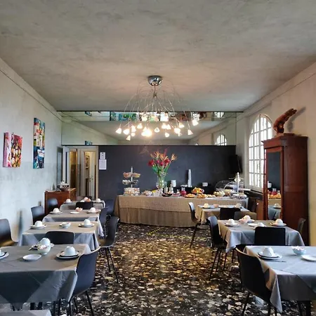 Castello S. Antonio מלון