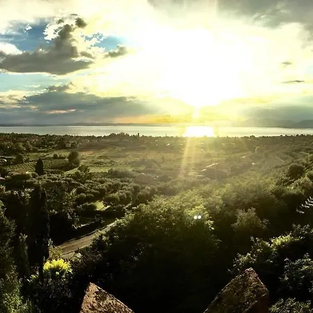 מלון Castello S. Antonio לאזיסה