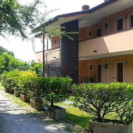 Castello S. Antonio מלון לאזיסה