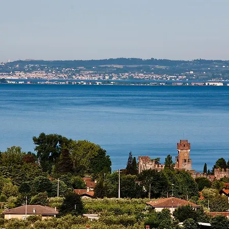 Castello S. Antonio 2* לאזיסה