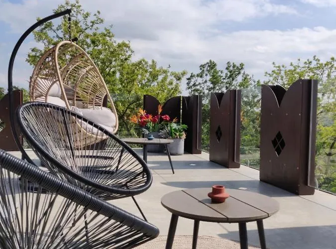 Castello S. Antonio 2* لاتيزي