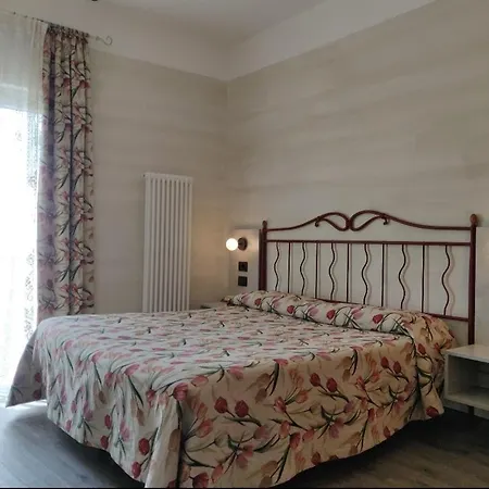 Castello S. Antonio Hotell 2*